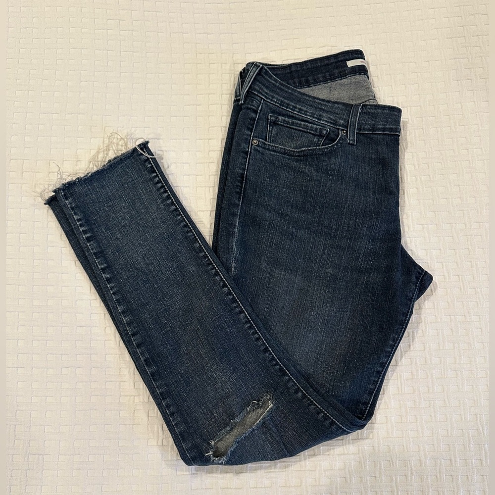 Levi’s 711 Skinny Jeans